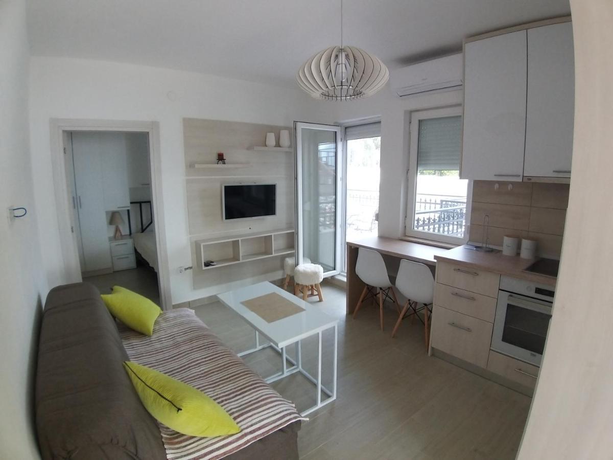 Apartman Dajoda 1 ビエラ エクステリア 写真